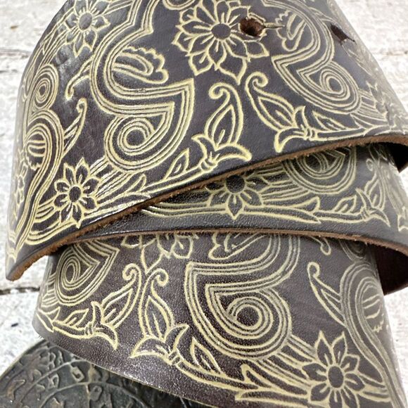 Vintage Italian Made Embossed Leather Belt With Mayan Aztec Buckle - Picture 5 of 9